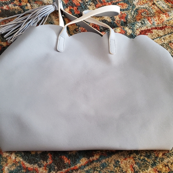 Handbags - Large NWOT blue tote.